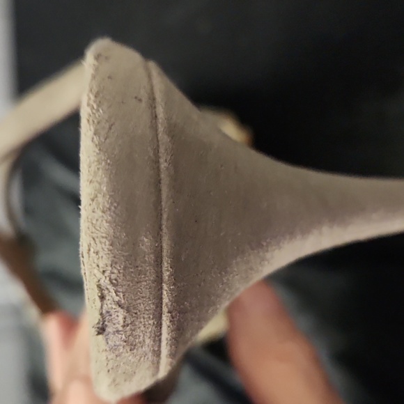 CLEARANCE SALE! Steller McCartney Suede Heels - Picture 11 of 14